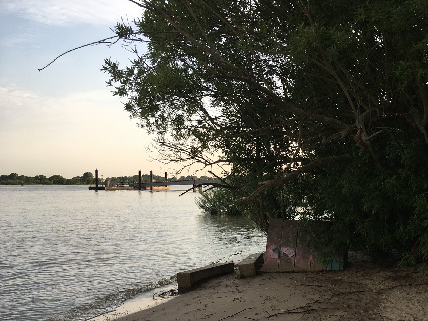 202006_Hamburg_AnDerElbe_1