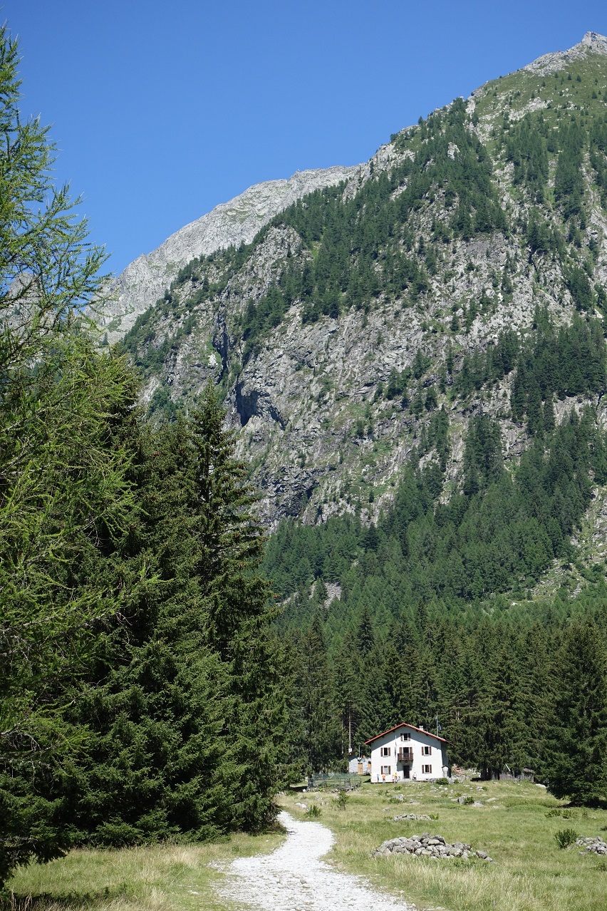 Tag02_AufstiegZurErstenHuette_19